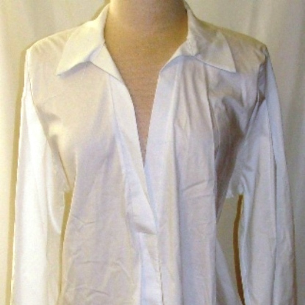 QUUM PLUS SIZE WHITE LONG SLEEVE HI/LO SHIRT DRESS
